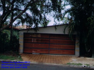 Timber Garage Door 0011